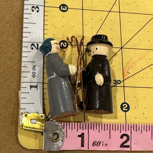 Christmas Carousel Nativity Pyramid Figures Joseph Shepherd Lillian Vernon - Picture 7 of 7